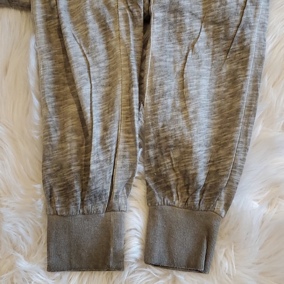 NEW Mono B Heather Lightweight Jumpsuit - Picture 4 of 7